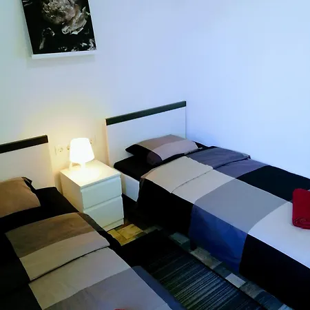 Center - Studio Apartment