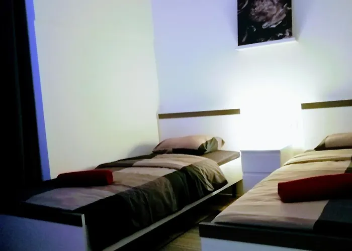 Daire Center - Studio