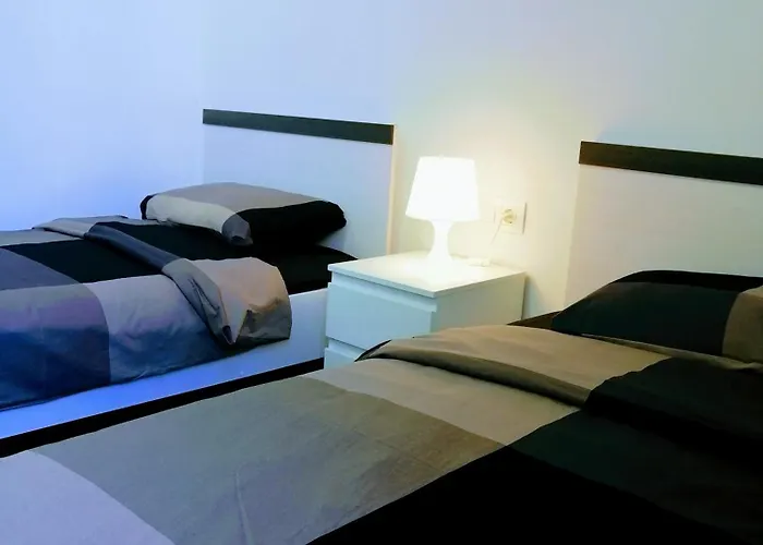 Center - Studio Πούλα